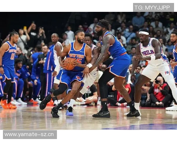 季前赛首战尼克斯半场领先76人10分马克西与唐斯表现抢眼 季前赛首战尼克斯半场领先76人10分马克西与唐斯表现抢眼