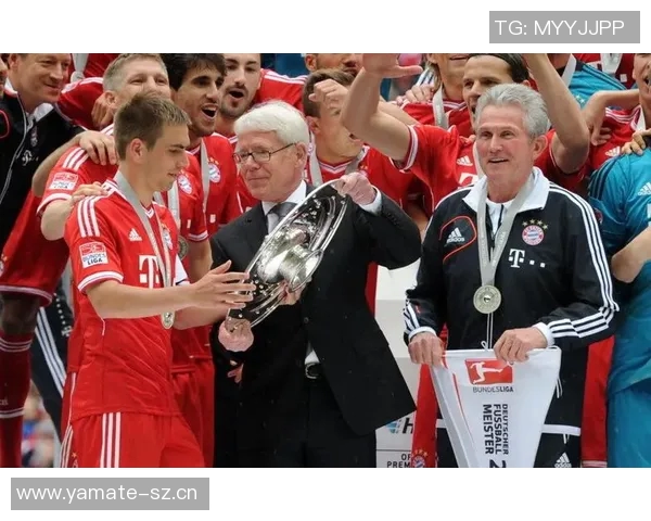 德国足球名人堂迎来新成员施魏因施泰格海因克斯等传奇入选 德国足球名人堂迎来新成员施魏因施泰格海因克斯等传奇入选