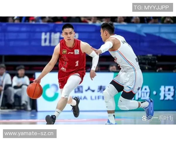 小曾重返CBA首钢阵容周琦赵睿曾凡博陈盈骏携手出战