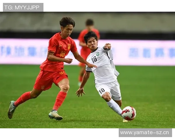 国足备战乌兹别克斯坦淘汰赛媒体人强调全神贯注是关键