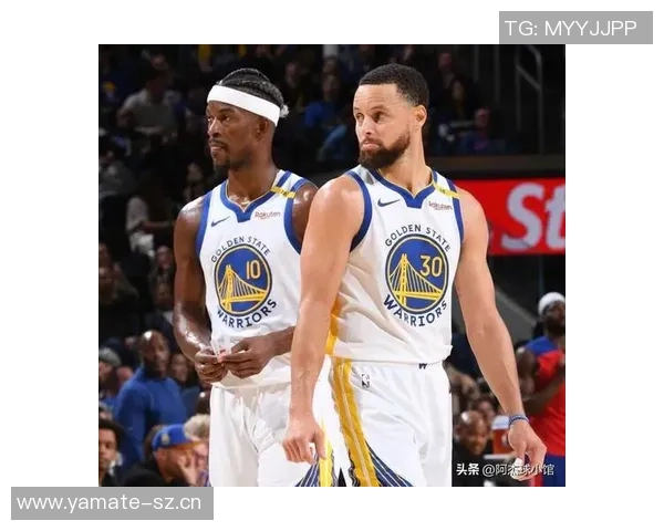 波杰与库里携手迎来第三年默契加深与巴特勒的配合日益成熟